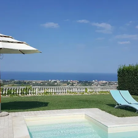 Belvedere House - Rosa House Ferienhaus Martinsicuro